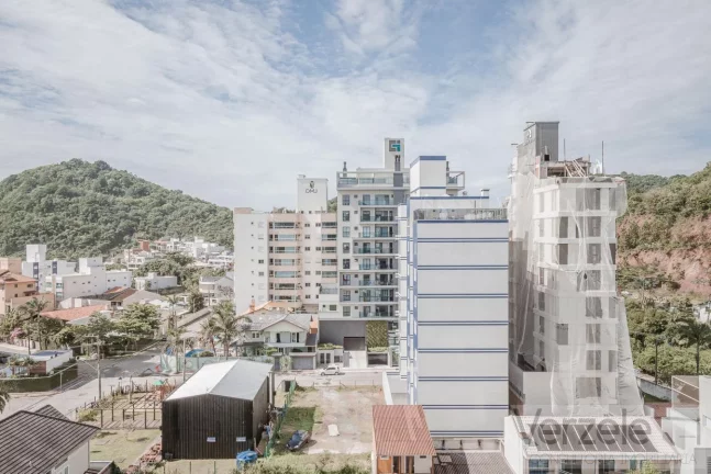 Imagem Apartamento 4 ou + dormitórios para Venda em Itajaí / SC no bairro Praia Brava