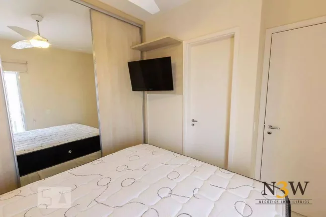 Imagem Apartamento mobiliado à venda na Barra Funda São Paulo SP com 2 dormitórios, 1 suíte, 2 vagas de garagem e 70m².
