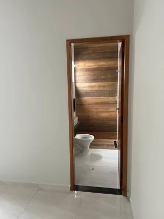 Imagem Casa com 2 quartos a venda em Pindamonhangaba
