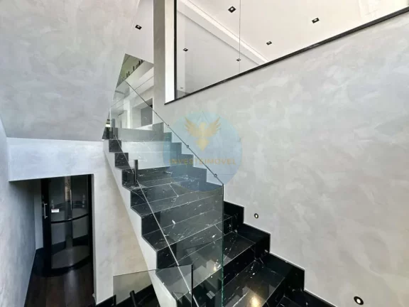 Imagem Casa Alto Padrão a Venda no bairro Granja Viana - Cotia, SP