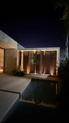 Imagem RESIDÊNCIA LINEAR NOVA DE ALTO PADRÃO DISPONÍVEL PARA VENDA NO CONDOMÍNIO RESERVA DOS YPES - CRISTAIS PAULISTA.