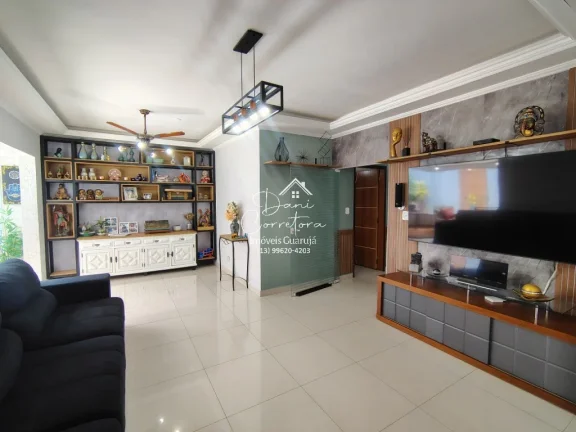Imagem Imperdível: Casa à venda em Guarujá-SP, Guaiúba! Bem próxima ao Tombo com 3 quartos, 1 suíte, 2 salas, 6 vagas e 300m² de área.