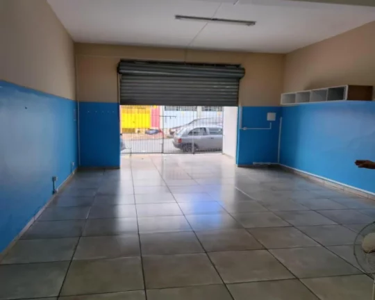 Imagem salão comercial com 50 m2 FL26