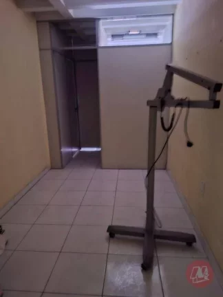 Imagem Próximo ao Hospital de Clinicas, sala 60 m².