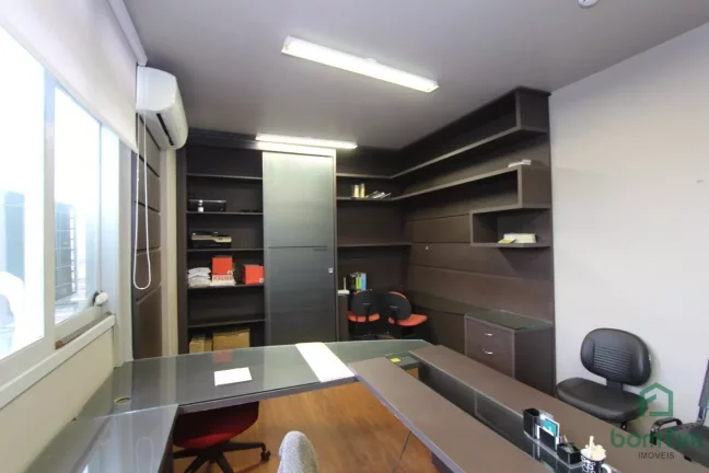 Imagem Alugo conjunto mobiliado, no Bairro Centro Histórico, Porto Alegre/RS - AP2675