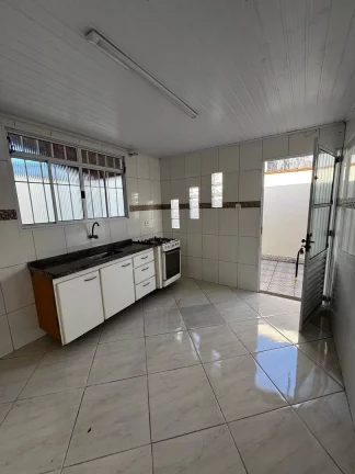 Imagem Casa Pronta para Morar com dois dormitórios em Guilhermina, Praia Grande