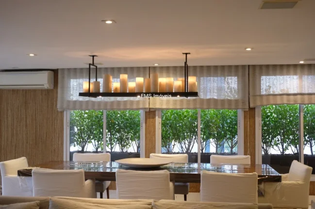 Imagem Cobertura Duplex com 400m2 à venda no Itaim Bibi