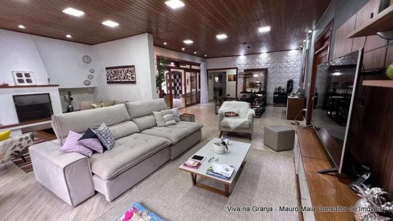 Imagem Casa completa 580m2 em 2500 m² - 4 dorm - Lazer completo - Granja Viana