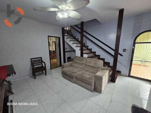 Imagem Casa com 4 dormitórios à venda, 177 m² por R$ 595.000,00 - Cruzeiro do Sul - Mesquita/RJ