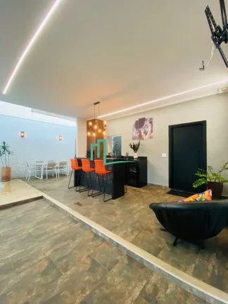 Imagem RESIDENCIA DE ALTO PADRÃO Á VENDA NO RESIDENCIAL SAN DIEGO - 300,00m² de terreno e 220,00 de construção