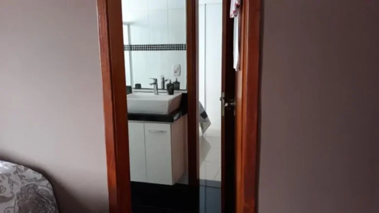 Imagem Casa para Venda por R$1.600.000,00 com 250m², 3 dormitórios, 1 suite e 3 vagas - Ponte rasa, São paulo / SP - Cód. BDI35581