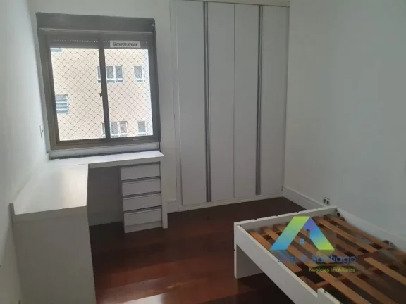 Imagem Apartamento com 4 Quartos e 5 banheiros , 228 m²