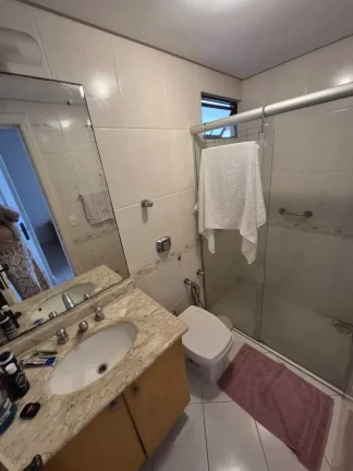Imagem Apartamento com 3 dormitórios sendo 1 suíte e 2 vagas de garagem em Balneário Camboriú/SC