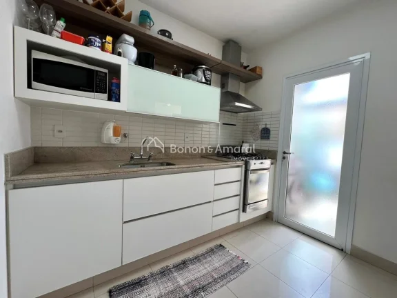 Imagem More em uma charmosa casa de vila!

 Um refúgio aconchegante em um condomínio com cara de vila, pe...