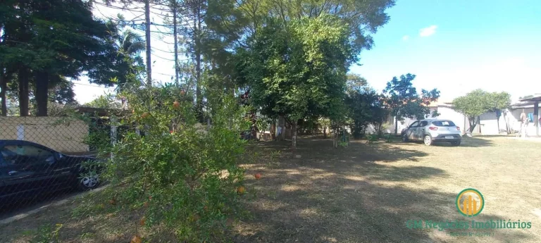 Imagem Terreno amplo em bairro residencial e zona mista São Roque