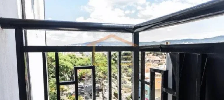 Imagem Apartamento aconchegante à venda na Água Fria, 2 dormitórios, 1 banheiro, varanda, área de servi...