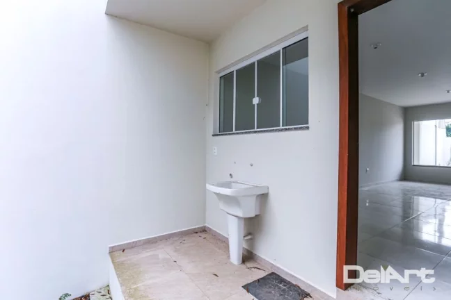 Imagem Casa térrea (geminada) - R$ 259.000,00 - Novinha - 61,02m2 - Bairro Bom Jesus/Rio Negro-Pr.