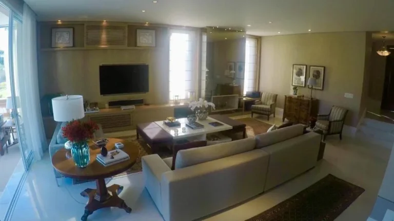 Imagem Casa no Res. Gênesis I - 400m²