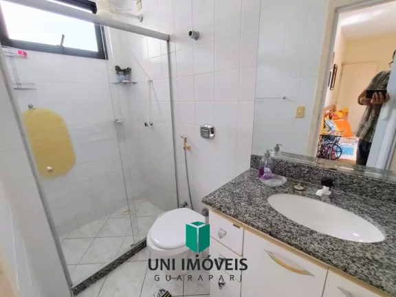 Imagem Pronto para morar: 2 quartos, suíte, varanda com vista e vaga no Centro de Guarapari, excelente opção
