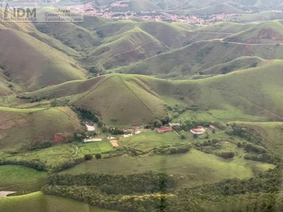 Imagem Fazenda histórica de 1832 com 133ha em Piquete - SP