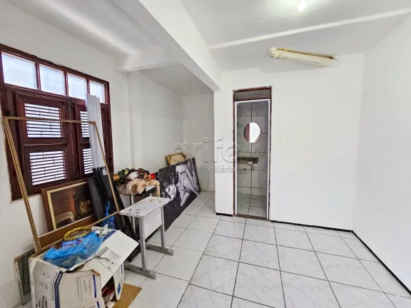 Imagem VENDE-SE: CASA DUPLEX PROXIMO a UECE Se você está em busca de uma casa para comprar, sua busca ter...