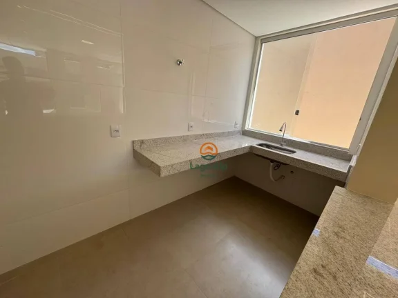 Imagem Casa com 3 dormitórios à venda, 167 m² por R$ 1.050.000,00 - Lundceia - Lagoa Santa/MG