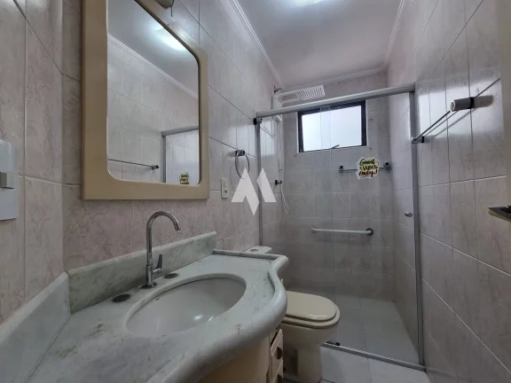 Imagem Apartamento Padrão de 2 dormitórios (sendo 1 suite) a 1/2 quadra da praia
