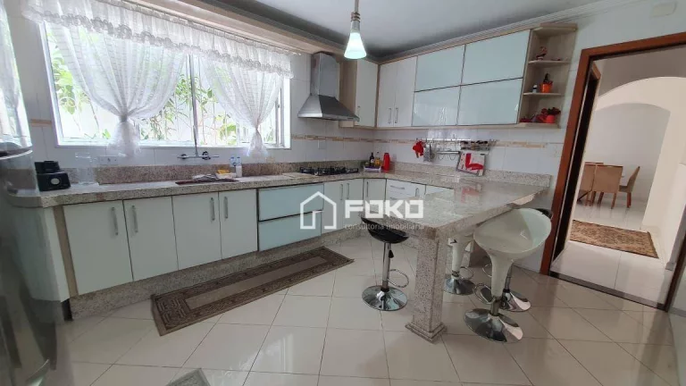 Imagem Sobrado com 4 dormitórios à venda, 350 m² por R$ 1.299.000,00 - Jardim Santa Cecília - Guarulhos/SP
