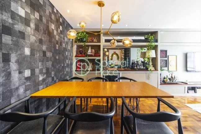 Imagem Excelente apartamento com 175m² no Jardim América. Amplo living para dois ambientes e varanda espa...