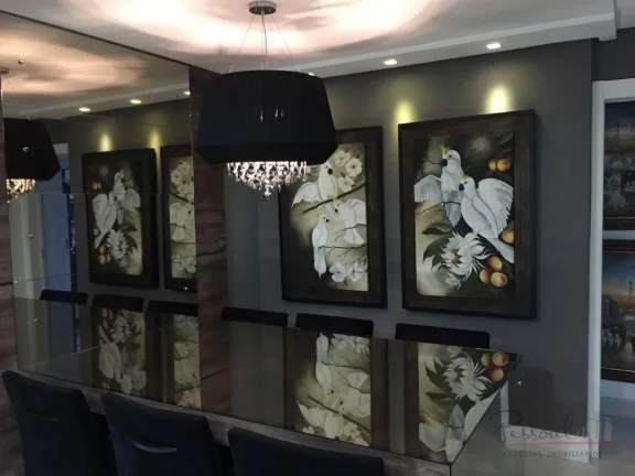 Imagem Belíssimo apartamento localizado na Beira-Mar Norte. Totalmente decorado, com móveis planejados de...