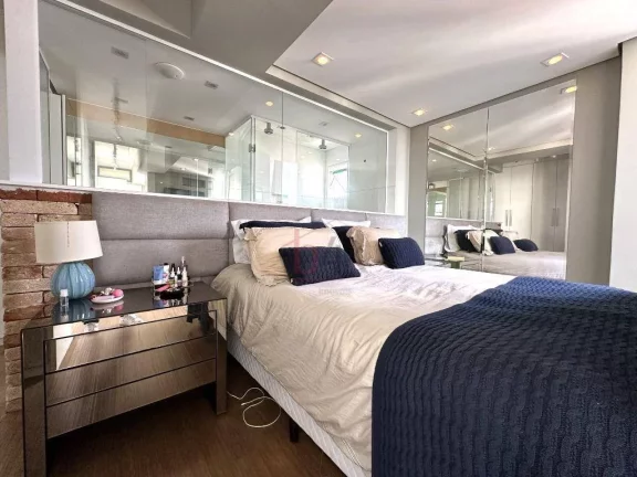 Imagem Cobertura Duplex, mobiliada e decorada à venda no coração da Vila Olimpia.