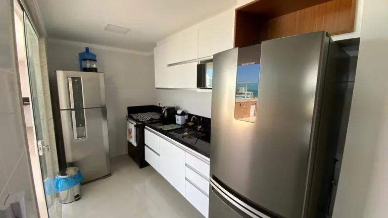 Imagem Cobertura Linear, 04 Quartos, 02 Suites, Area de Lazer, Jacuzzi, 03 Vagas de Garagem, Vista p/ o Mar, Praia do Morro, Guarapari - ES