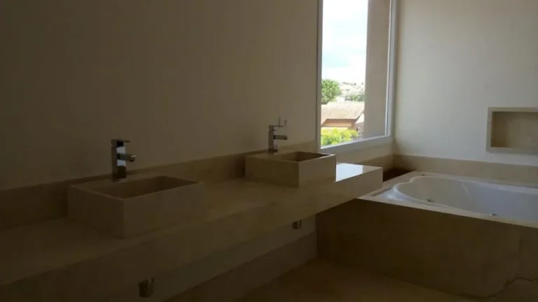 Imagem Mansão no Res. Alpha 11 - 750m²