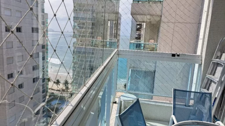 Imagem APARTAMENTO 30 METROS DA PRAIA DAS ASTÚRIAS COM 2 VAGAS PARA AUTO E LAZER