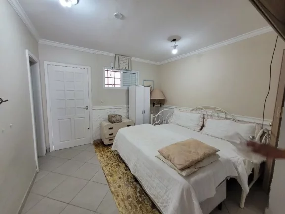 Imagem PITANGUEIRAS - COBERTURA PENTHOUSE COM 400 M², EXCELENTE COBERTURA REFORMADA, 01 VAGA DE GARAGEM, AMPLO E ESPAÇOSO.