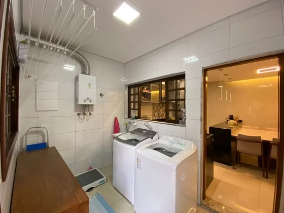 Imagem Sobrado com 2 dormitórios à venda, 190 m² por R$ 600.000,00 - Jardim Estela - Poá/SP