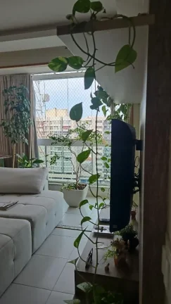 Imagem Apartamento 2 quartos sendo 1 suíte recém reformado, andar alto, planta lateral virada ao shopping Boulevard, vista lateral p mar.
