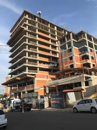 Apartamento em frente ao Clube Dores