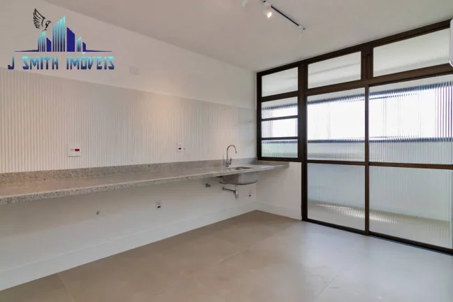 Imagem APTO 126m², REFORMADO E ATUALIZADO, VILA MADALENA, 2 SUÍTES, 2 VAGAS