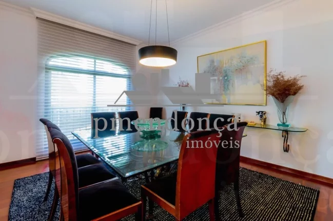 Imagem Apartamento Alto Padrão reformado em Higienópolis, com 4 suítes e 4 vagas pronto para morar!