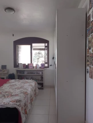 Imagem Casa à venda em Torres, Praia Grande, com 6 quartos, 264m²