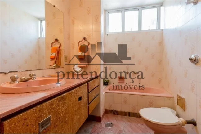 Imagem Apartamento proximo ao Shopping Higienopolis com 3 quartos e 1 vaga, 133m²