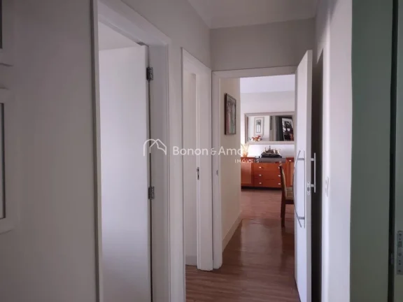Imagem Apartamento encantador com 3 dormitórios, todos com armários planejados. A suíte principal inclui...