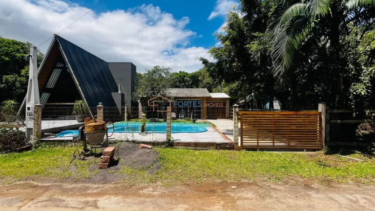 Imagem casa com lagoa, acesso a lagoa, lagoa, piscina, condomínio