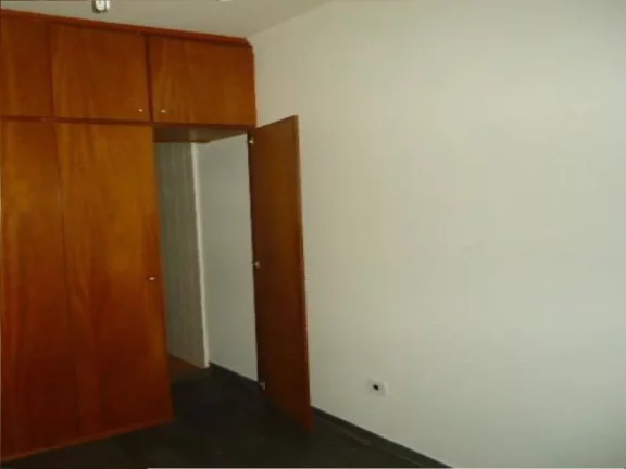 Imagem Apartamento bem localizado no centro, contendo 3 quartos com armários embutidos sendo 1 suíte, 1 v...