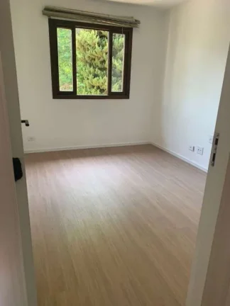 Imagem Casa em Condomínio com 3 quartos, 3 vagas, aceita financiamento.