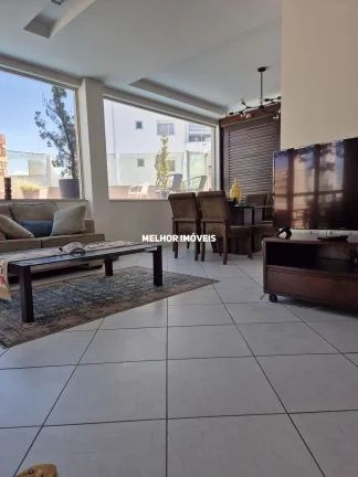 Imagem Cobertura Duplex á venda com 4 suítes, piscina privativa e 4 vagas localizada no centro de Balneário Camboriú.