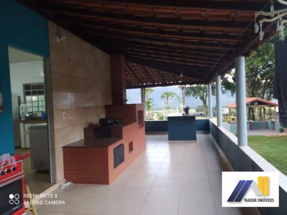 Chácara com 3 Quartos à Venda, 195 m² em Imbúia - Pouso Alegre