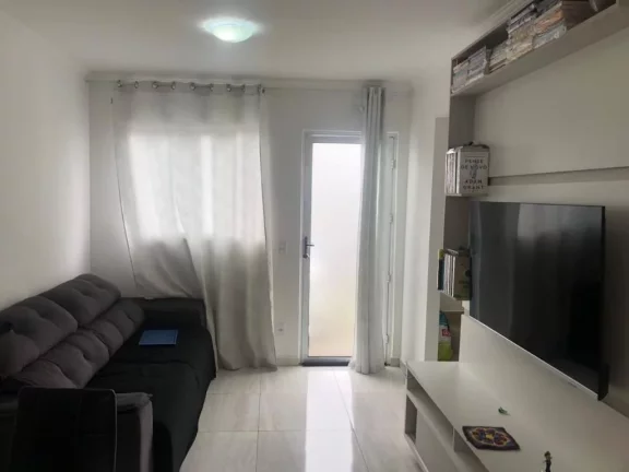 Imagem Sobrado com 2 dormitórios à venda, 56 m² por R$ 330.000,00 - Vila Colorado - Suzano/SP