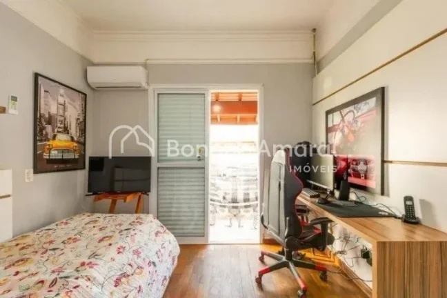 Imagem Maravilhosa casa com 360m² posicionada em um terreno com 370m². Completa e perfeita para acomodar ...